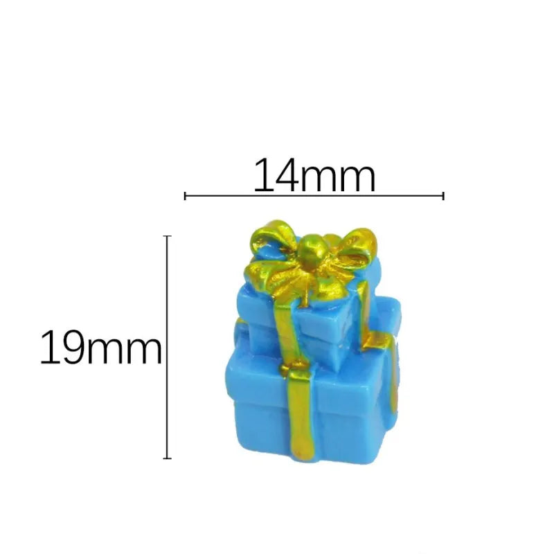 Personalized 3D Mini Figure & Pet Glass Dollhouse – Custom Photo Christmas Scene Display Case