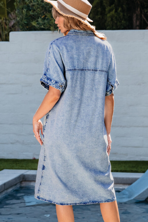 Light Blue Loose Medium Wash Short Sleeve Shirt Chambray Dress - Image 2