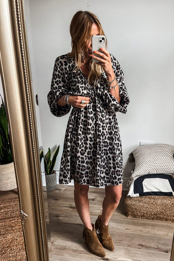 Black Leopard Print Elasticated V Neck 3/4 Puff Sleeve Dress - Image 3