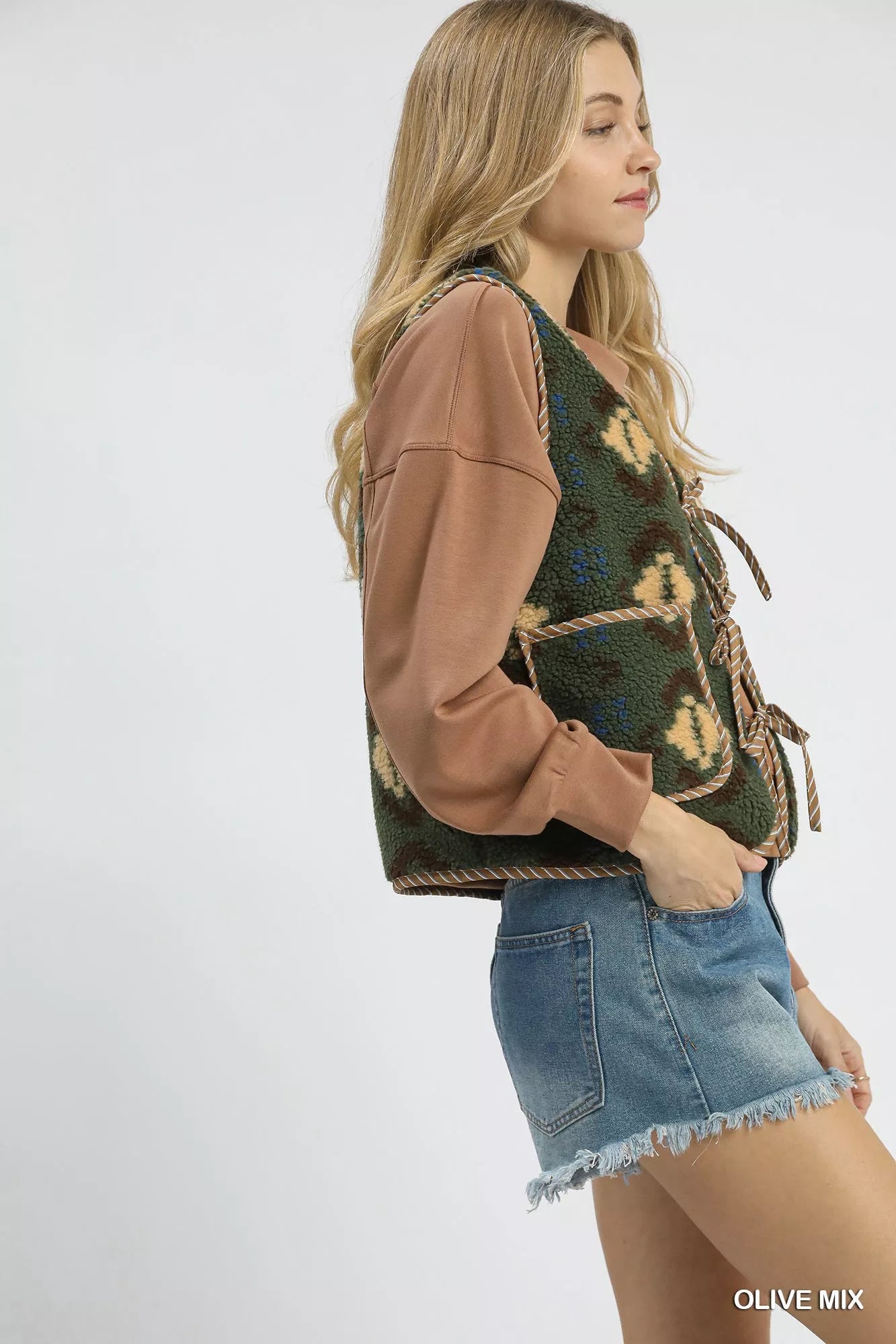 Umgee Mix Patterned Sherpa Tie-Front Vest 3 b8da3444-04c9-4a9b-8231-5c8c9bfd3d95-Max-Origin